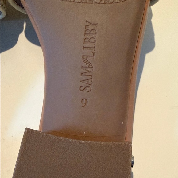 Elegant Cream Woven Slide Sandals - Picture 9 of 11